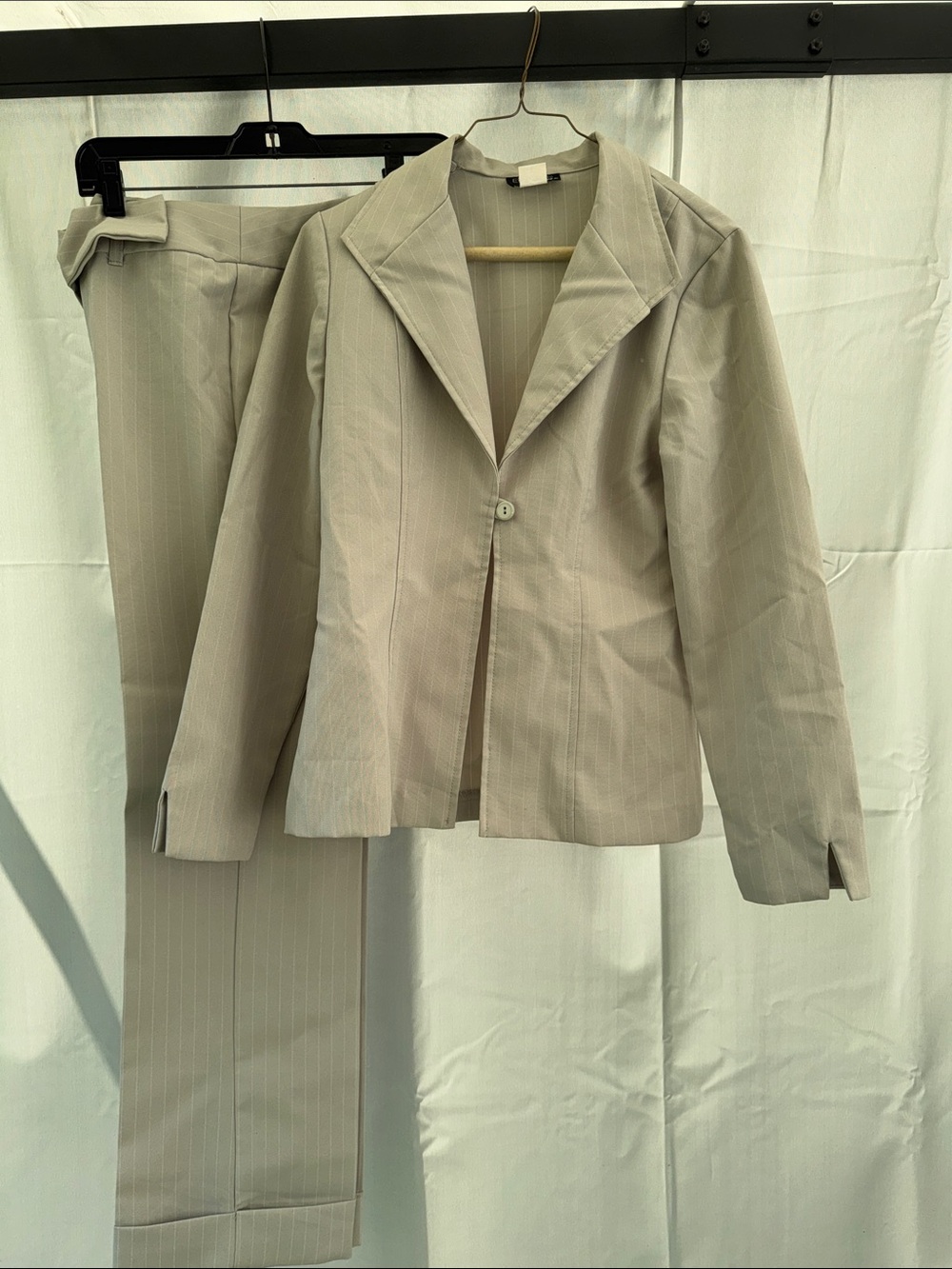 Vintage Women’s Sage Green Pinstriped Blazer & Trousers